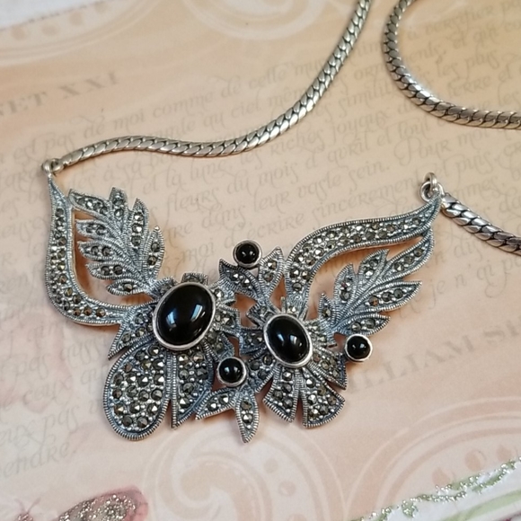 Vintage Art Deco 1920s Sterling Silver Onyx and Marcasite Statement Necklace - Picture 14 of 16